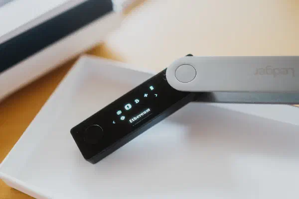 Ledger Nano S 和 Nano X冷錢包支援 TRC20 和 TRC10嗎？2分鐘立刻解決!